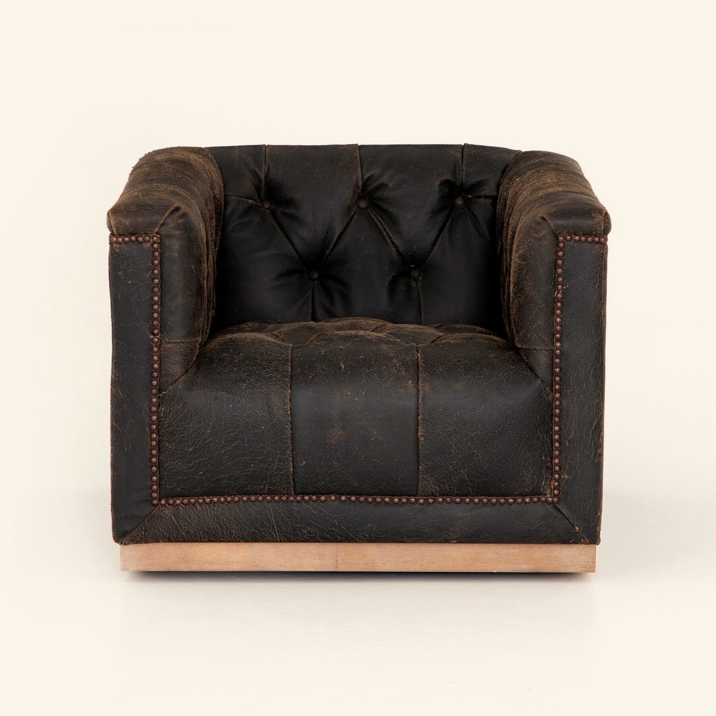 Maxx Swivel Chair in Destroyed Black